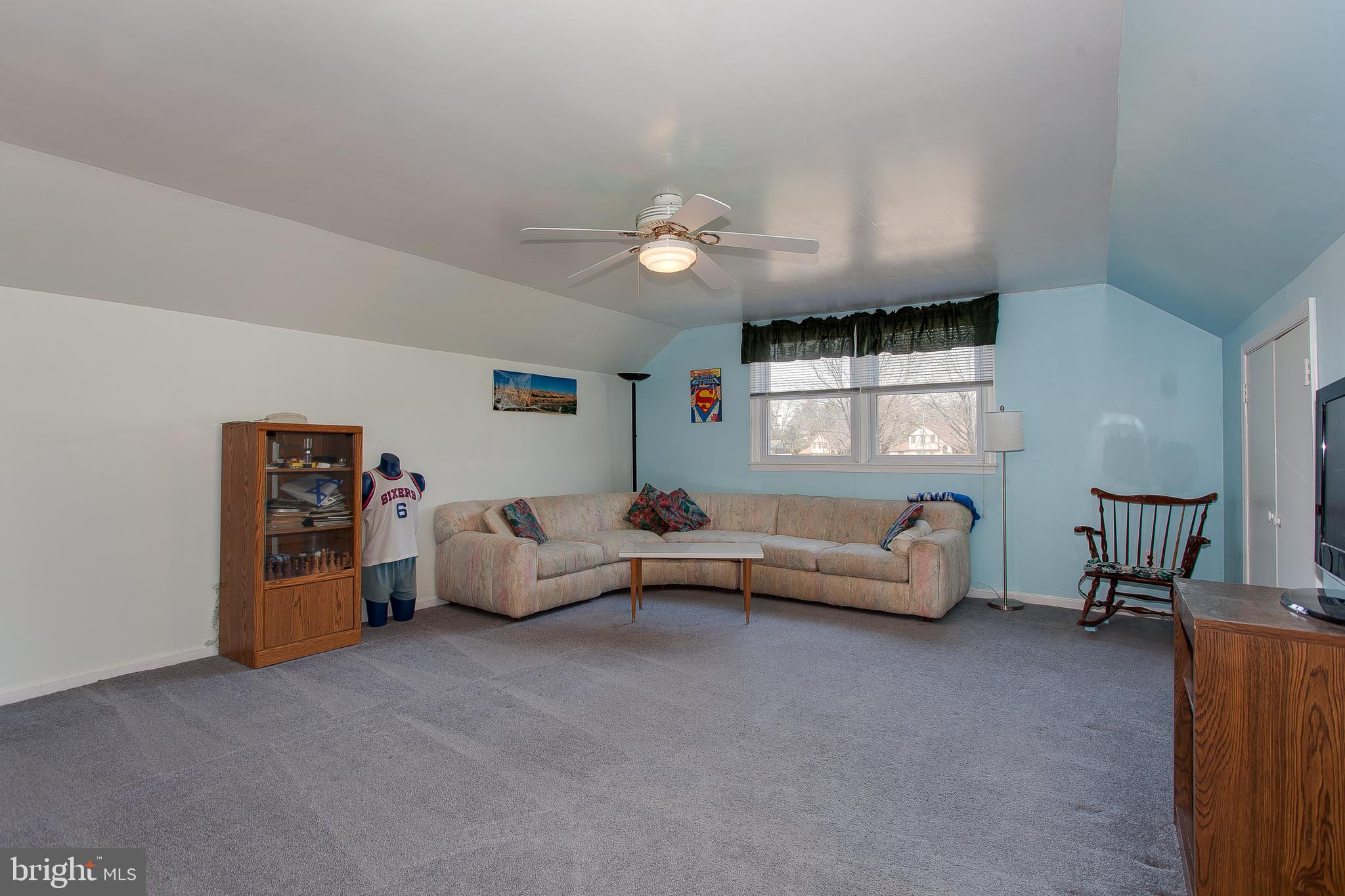 893 Broadmoor Road Huntingdon Valley, PA 19006 - Photo 24 of 34 1st Bedroom