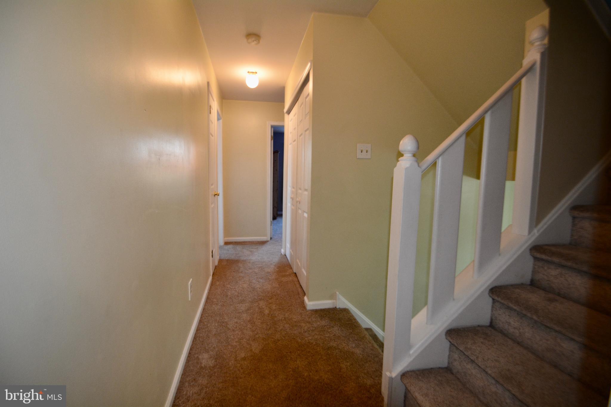 26 Country Road Perkasie, PA 18944 - Photo 14 of 31 Hall/Stairs