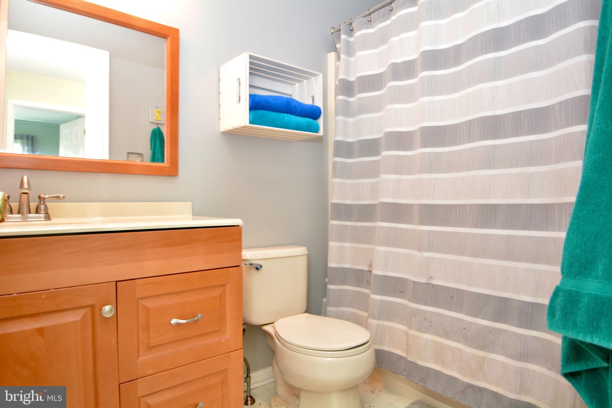 26 Country Road Perkasie, PA 18944 - Photo 22 of 31 Hall Bathroom