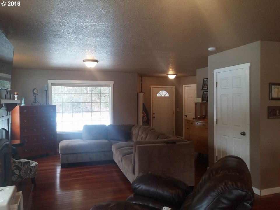 51 Miles Road Stevenson, WA 98648 - Photo 9 of 22