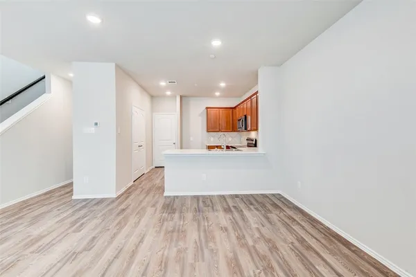 $2,000 | 11938 Amber Oak Way, Tomball, TX 77375