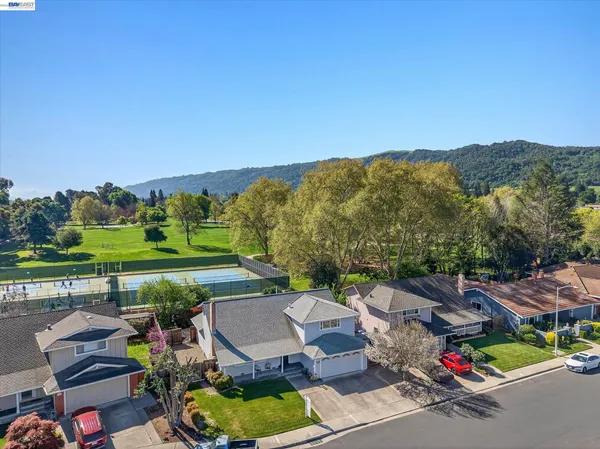 $1,695,000 | 7326 Hillsdale Drive, Pleasanton, CA 94588