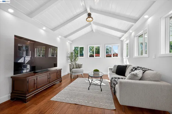 $1,695,000 | 7326 Hillsdale Drive, Pleasanton, CA 94588