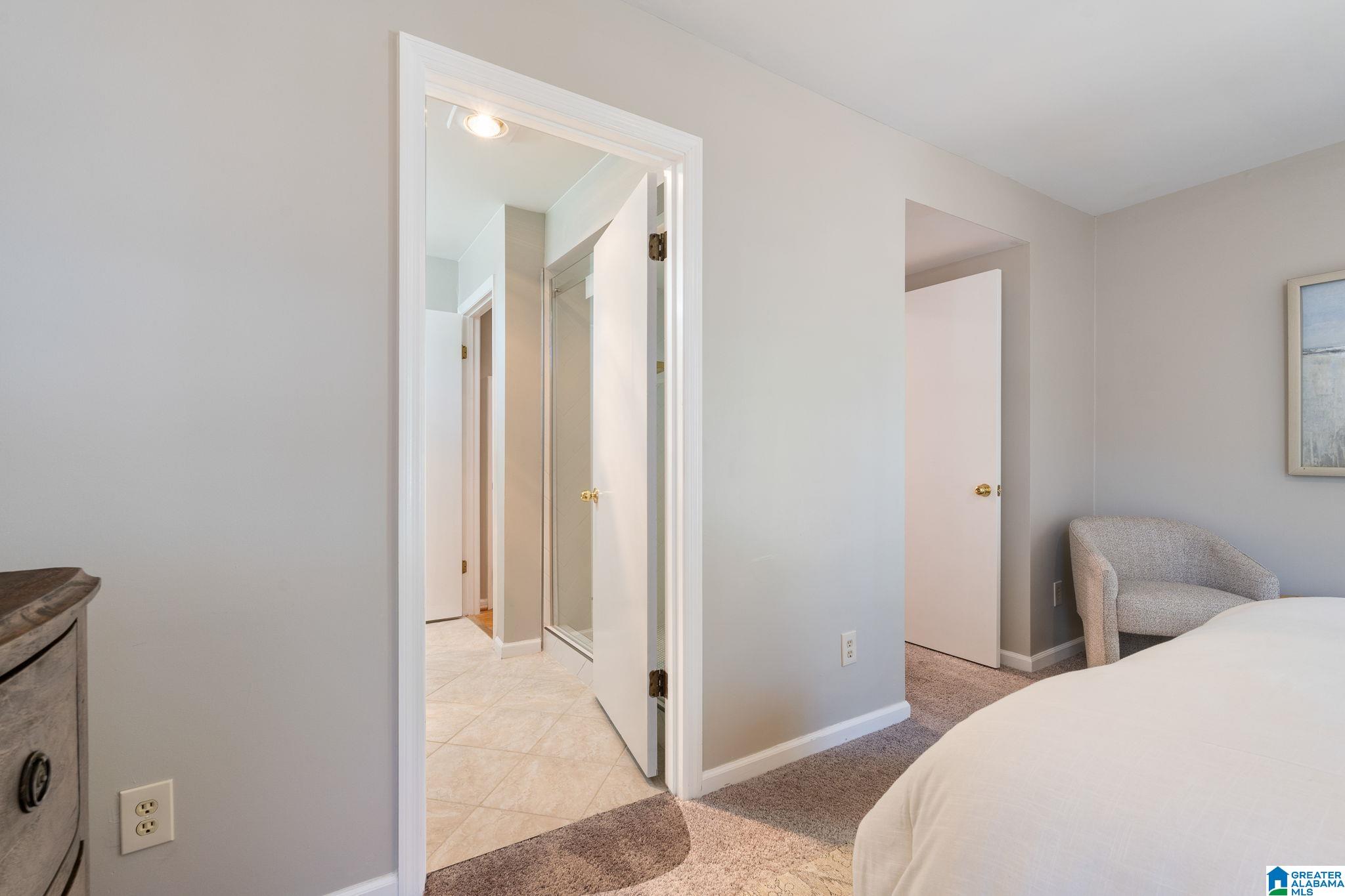200 South Wood Road Birmingham, AL 35209 - Photo 18 of 39