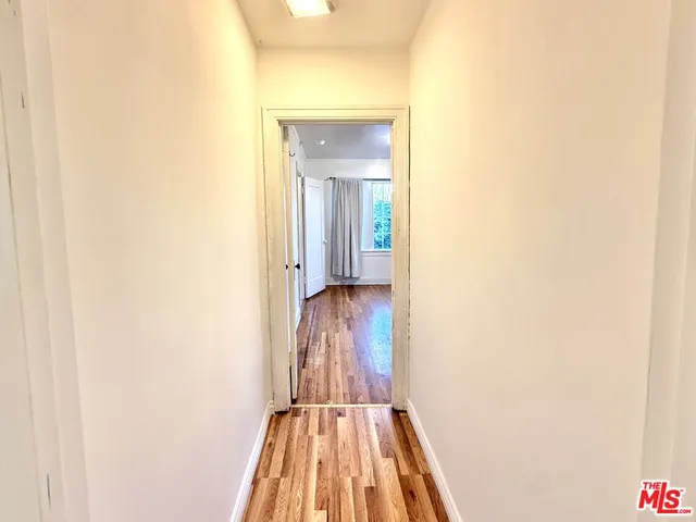 $4,250 | 2701 South Harcourt Avenue, Los Angeles, CA 90016