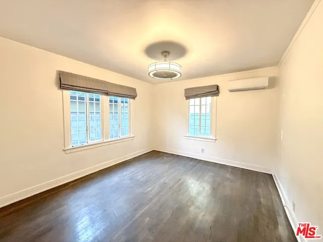 $4,250 | 2701 South Harcourt Avenue, Los Angeles, CA 90016