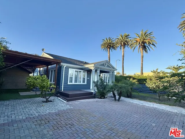 $4,250 | 2701 South Harcourt Avenue, Los Angeles, CA 90016