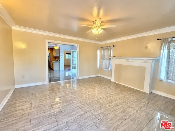 $3,995 | 2701 South Harcourt Avenue, Los Angeles, CA 90016