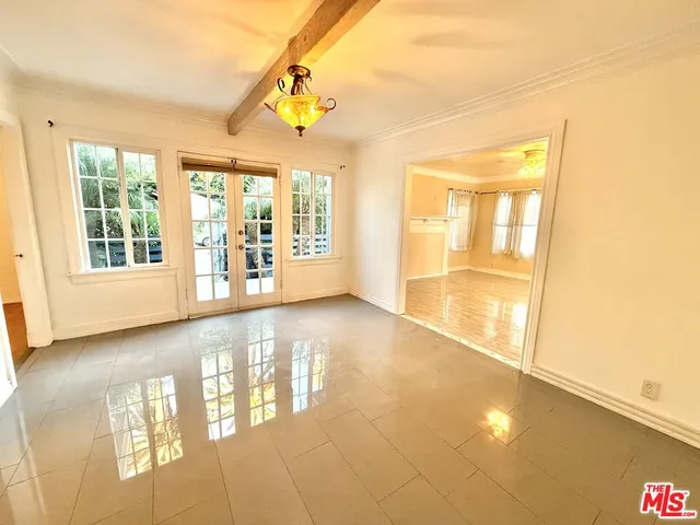 $4,250 | 2701 South Harcourt Avenue, Los Angeles, CA 90016