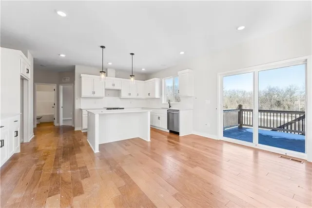 $528,308 | 351 Southwest Chavis Drive, Spring Hill, KS 66083