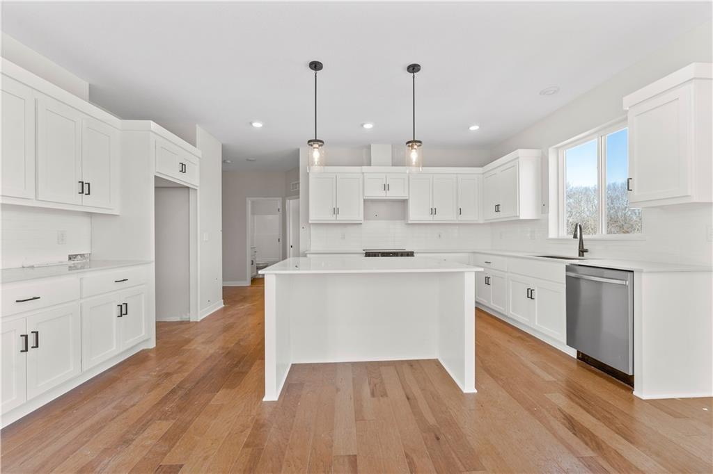 351 Southwest Chavis Drive Spring Hill, KS 66083 - Photo 4 of 5