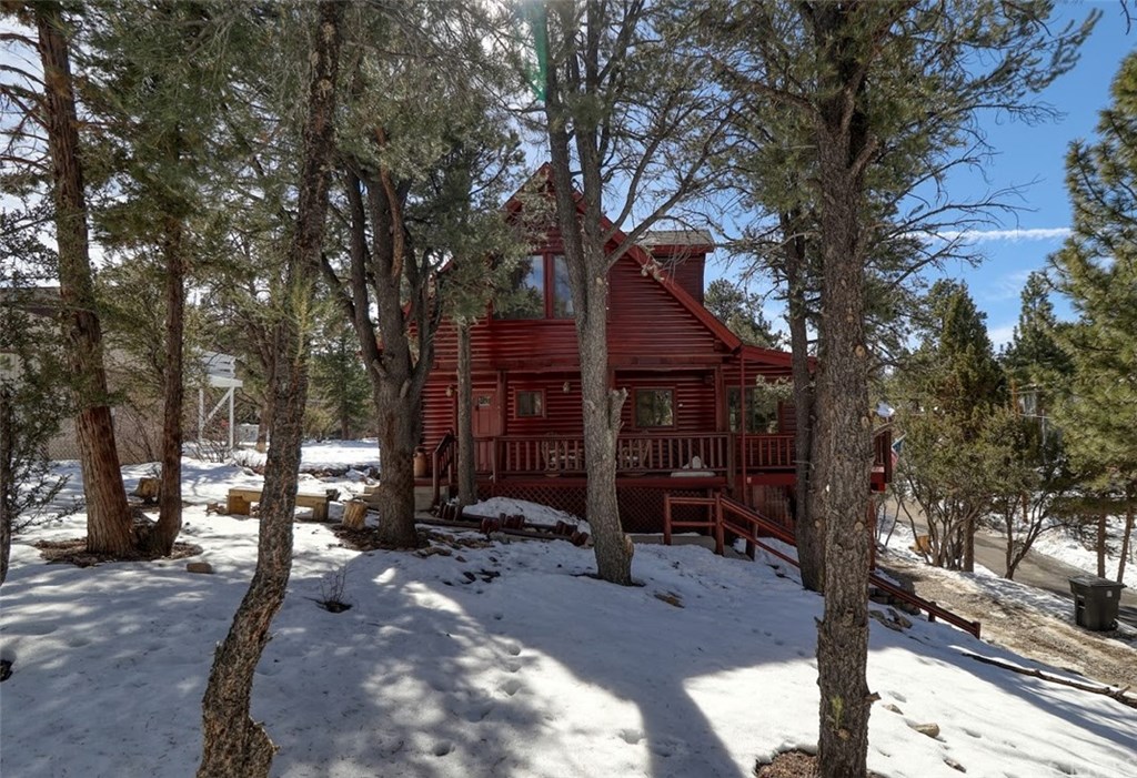 185 Riverside Avenue Big Bear City, CA 92386 - Photo 1 of 1 Spacious side/front yard