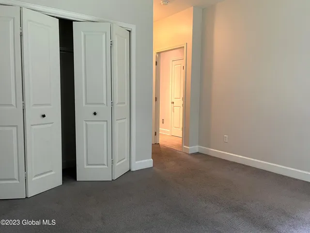 $2,100 | 15 Lancaster Place, Milton, NY 12020