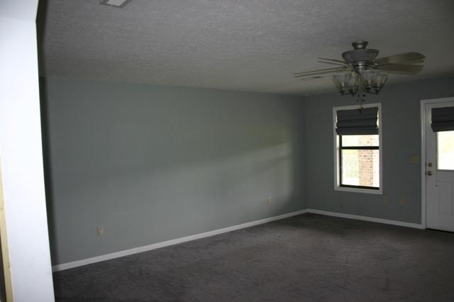 1120 Holbert Cemetery Road Sevierville, TN 37876 - Photo 22 of 35 Living room
