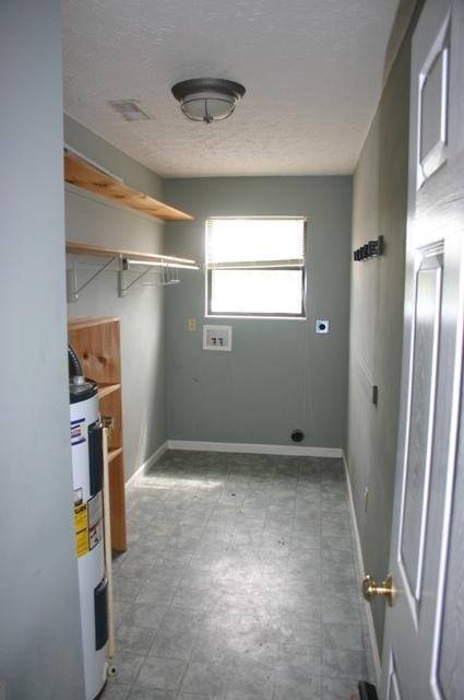 1120 Holbert Cemetery Road Sevierville, TN 37876 - Photo 10 of 35 laundry room