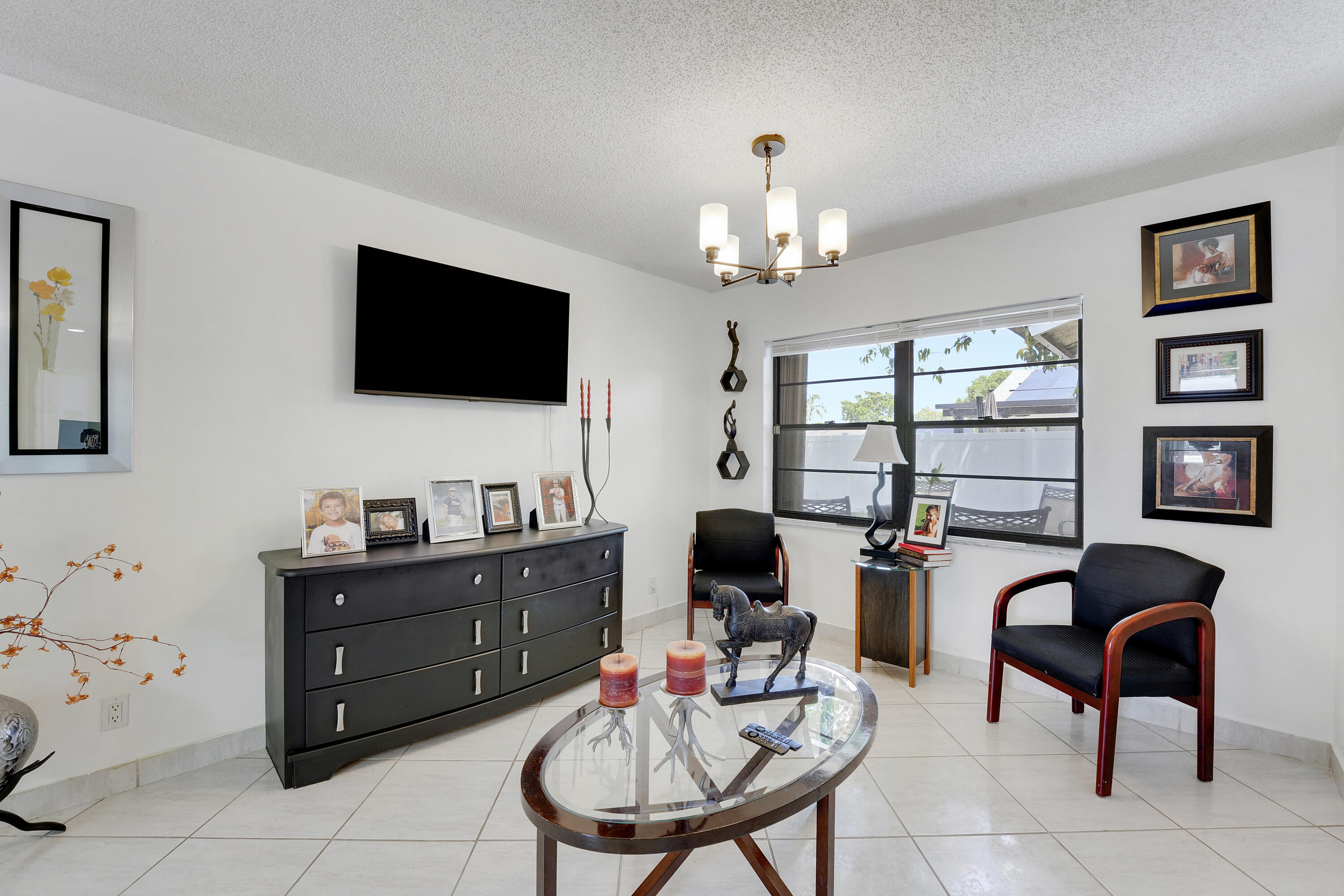 9235 Saddlecreek Drive Boca Raton, FL 33496 - Photo 5 of 16 House-4