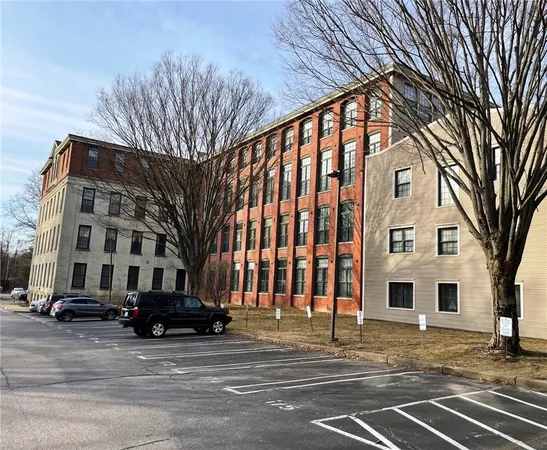 $279,000 | 15 Higgins Street, Unit 123, Smithfield, RI 02917