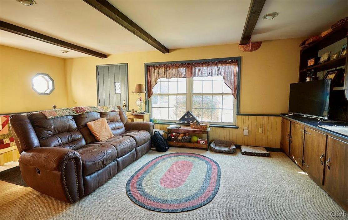 4517 Mountain Road Slatington, PA 18080 - Photo 21 of 46 Gallery Image 21