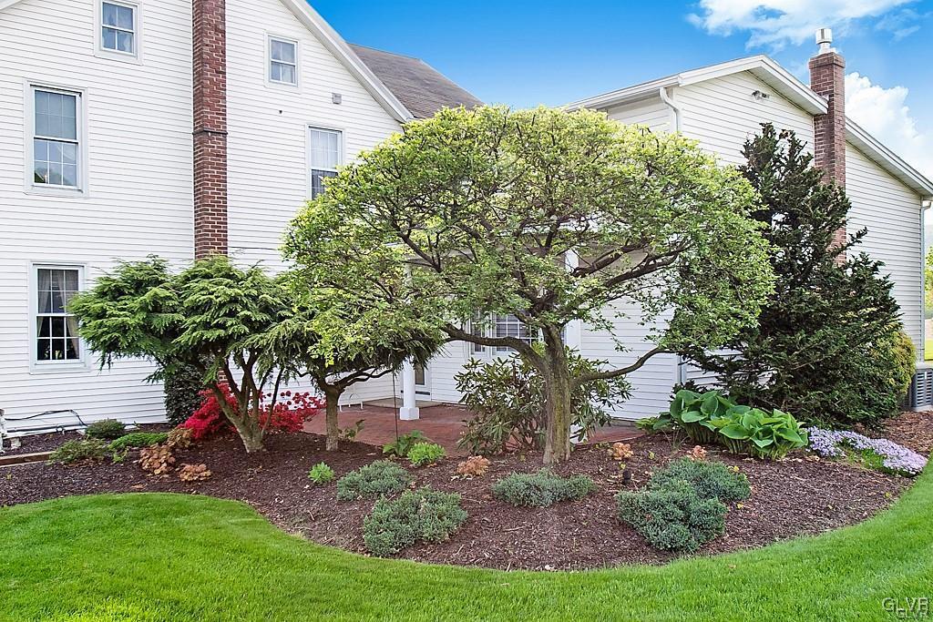 4517 Mountain Road Slatington, PA 18080 - Photo 5 of 46 Gallery Image 5