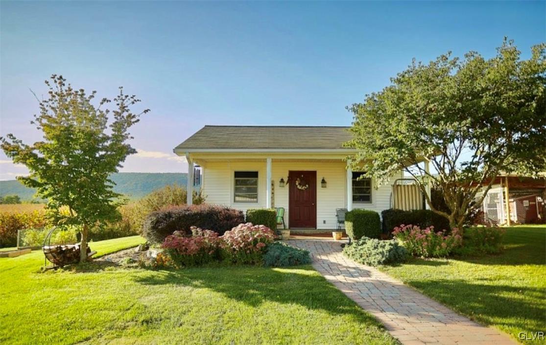 4517 Mountain Road Slatington, PA 18080 - Photo 7 of 46 Gallery Image 7