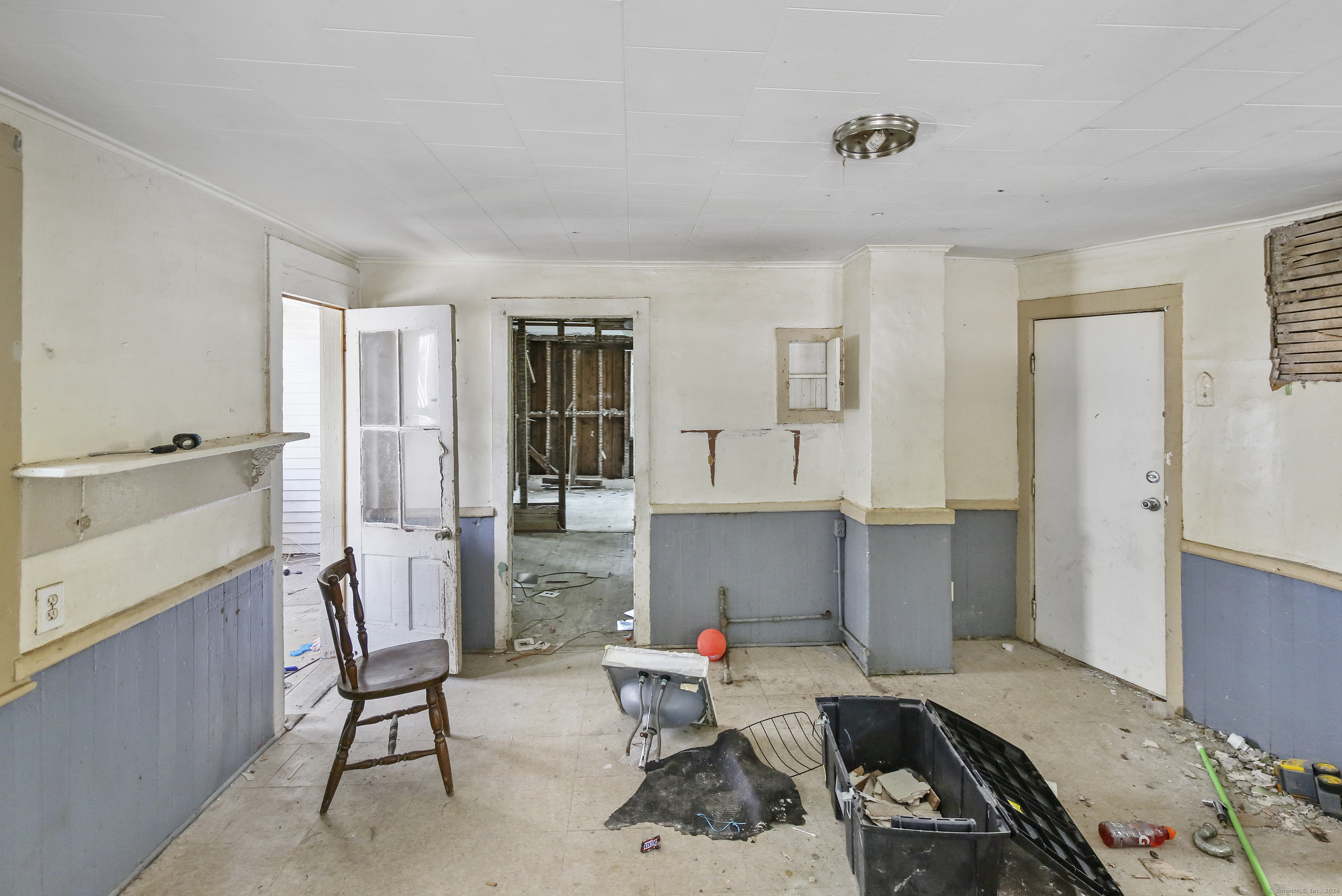 57 Chapman Street Windham, CT 06226 - Photo 8 of 35