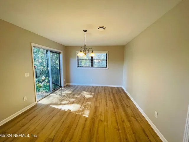 a view of empty room with window