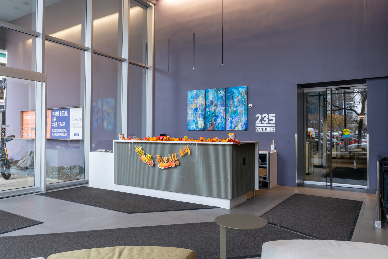 235 West Van Buren Street, Unit 1809 Chicago, IL 60607 - Photo 4 of 17 a view of an entryway with a street