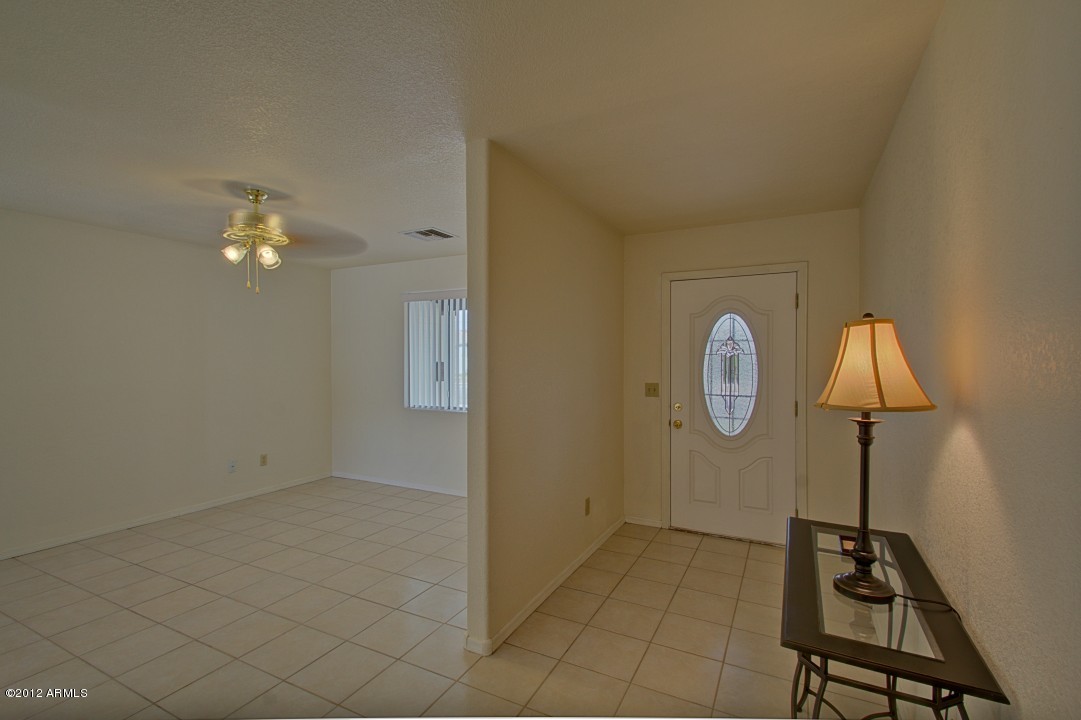 3226 West Wethersfield Road Phoenix, AZ 85029 - Photo 4 of 39 Wethersfield 3226 (4)