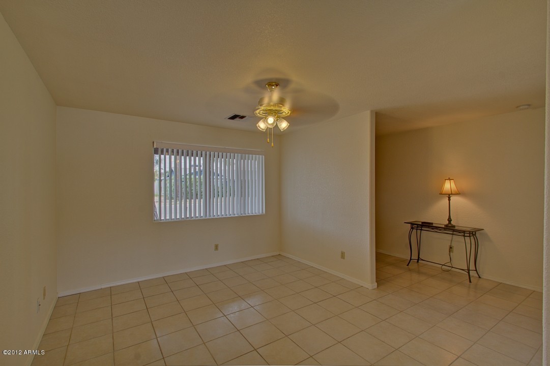 3226 West Wethersfield Road Phoenix, AZ 85029 - Photo 5 of 39 Wethersfield 3226 (5)