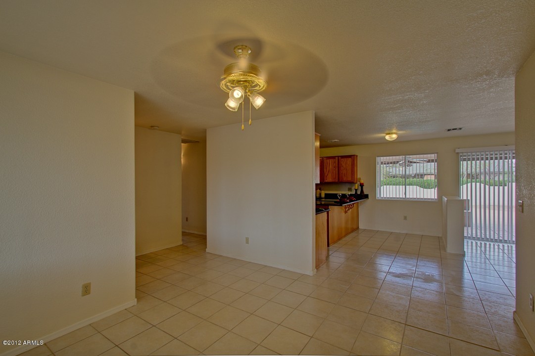 3226 West Wethersfield Road Phoenix, AZ 85029 - Photo 6 of 39 Wethersfield 3226 (6)