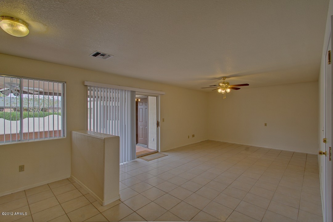 3226 West Wethersfield Road Phoenix, AZ 85029 - Photo 8 of 39 Wethersfield 3226 (8)
