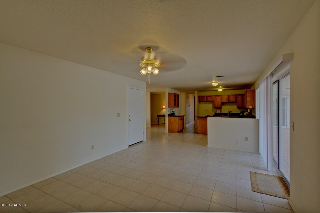 3226 West Wethersfield Road Phoenix, AZ 85029 - Photo 10 of 39 Wethersfield 3226 (10)
