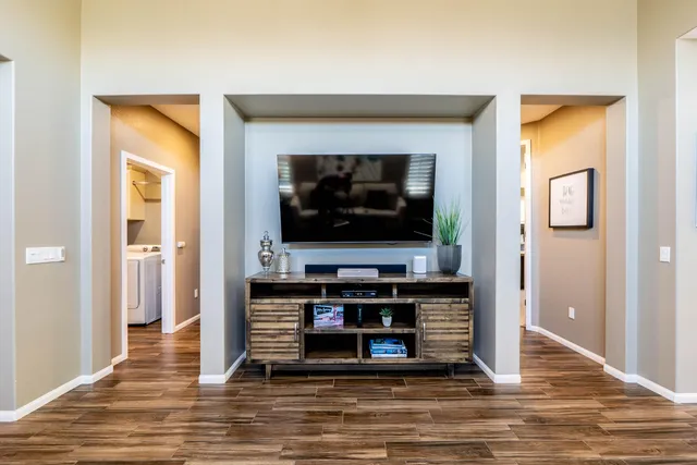 $4,800 | 82820 Kingsboro Lane, Indio, CA 92201