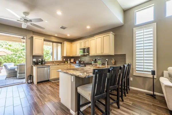 $4,800 | 82820 Kingsboro Lane, Indio, CA 92201