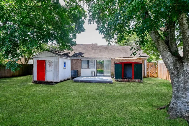 $1,550 | 6915 Jeb Stuart Drive, Richmond, TX 77469