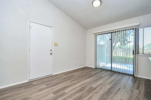 $1,550 | 6915 Jeb Stuart Drive, Richmond, TX 77469