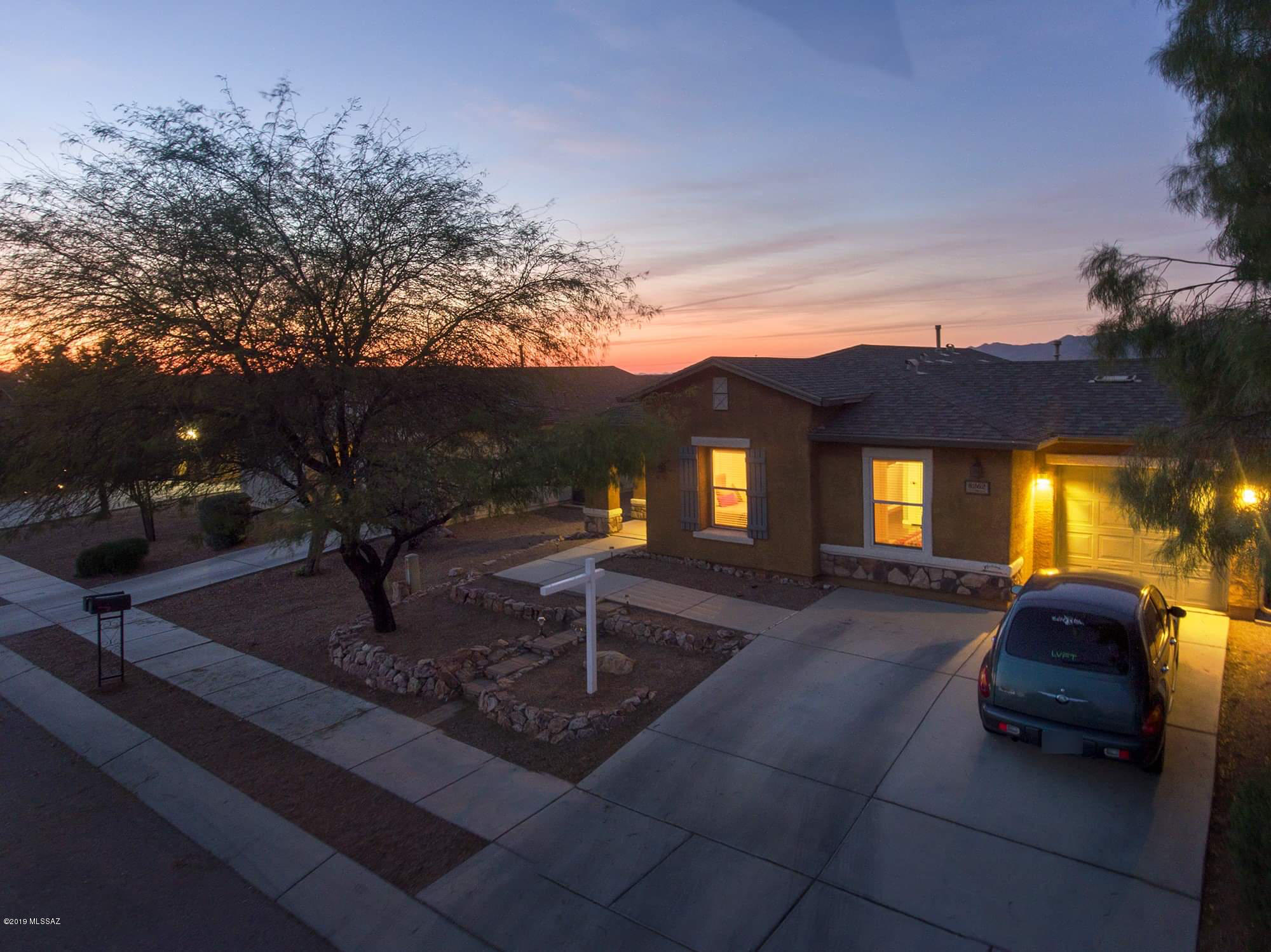 8262 West Anser Loop Tucson, AZ 85757 - Photo 1 of 20