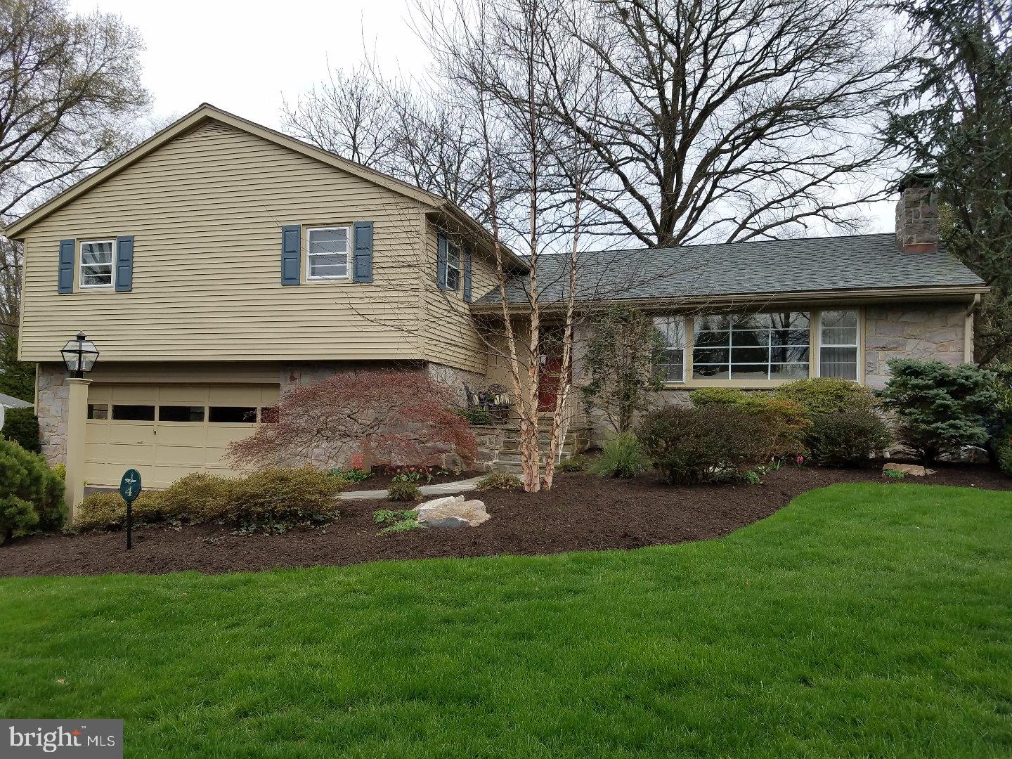 4 Hummingbird Road Wyomissing, PA 19610 - Photo 2 of 14 Gallery Image 2