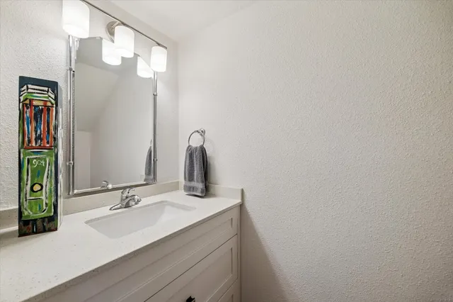 $2,250 | 701 Bering Drive, Unit 402, Houston, TX 77057