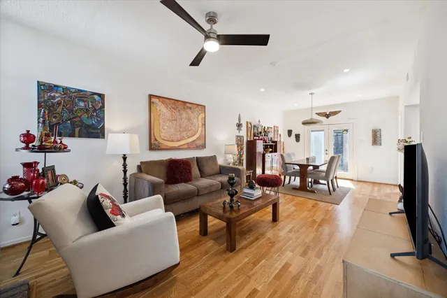 $2,250 | 701 Bering Drive, Unit 402, Houston, TX 77057