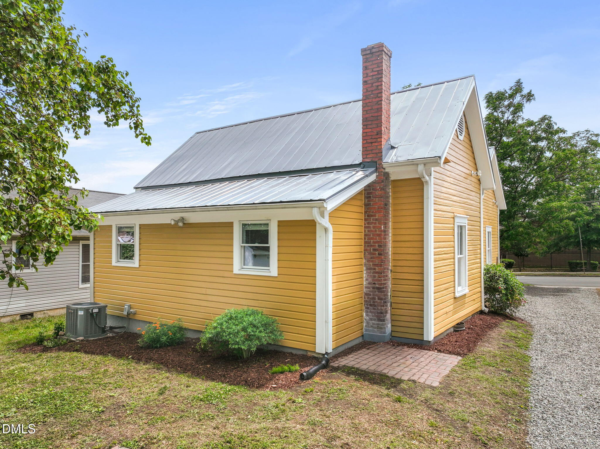 1007 North Roxboro Street Durham, NC 27701 - Photo 37 of 41 36 Back house