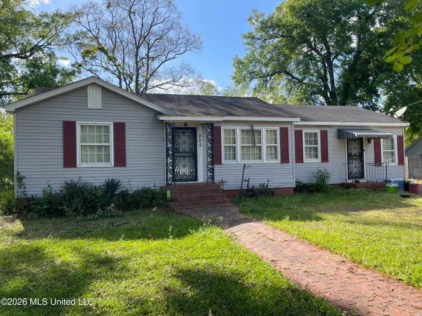 $120,000 | 305 North Sunflower Avenue, Indianola, MS 38751