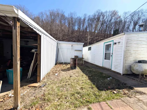 $149,000 | 523 Main Street, McGregor, IA 52157