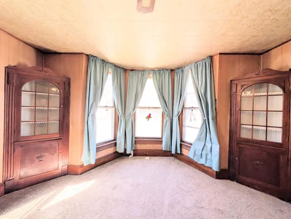 $149,000 | 523 Main Street, McGregor, IA 52157