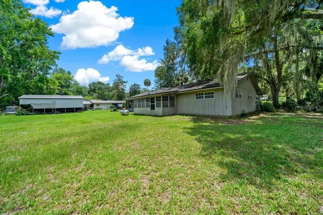 a view of a garden area