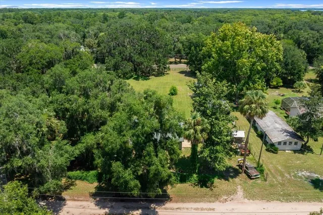 $285,000 | 14802 Southeast 183rd Avenue, Hawthorne, FL 32640