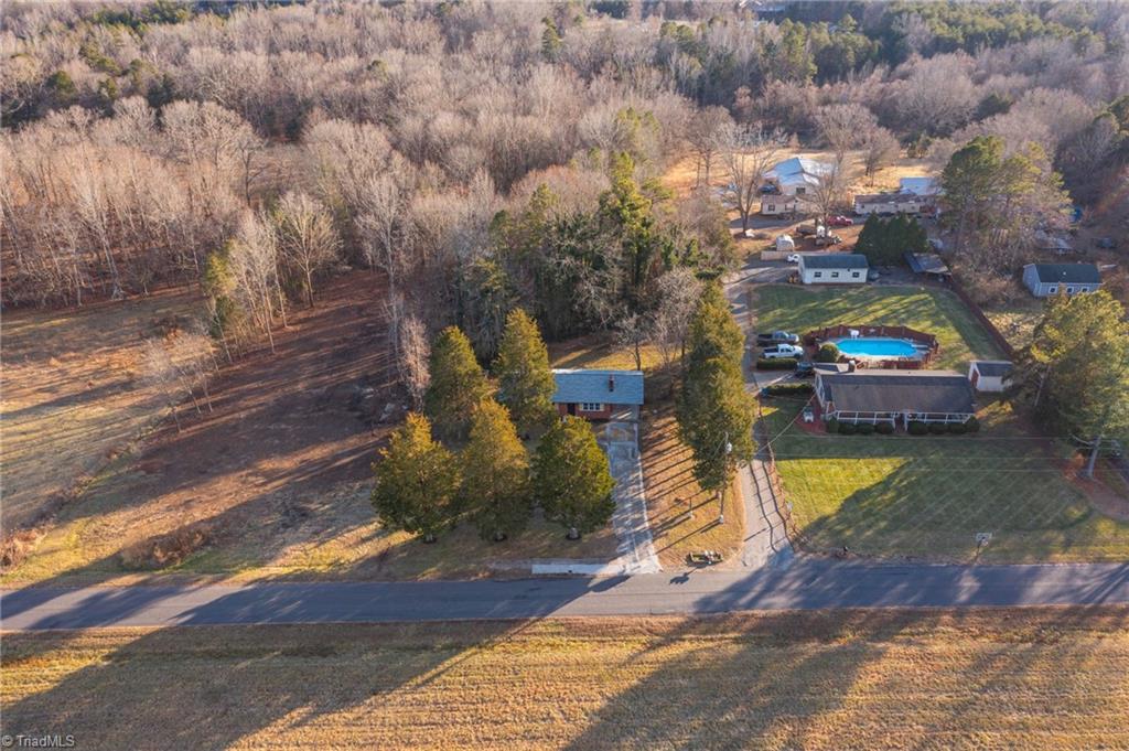 305 Hilton Road Advance, NC 27006 - Photo 28 of 36 Gallery Image 28
