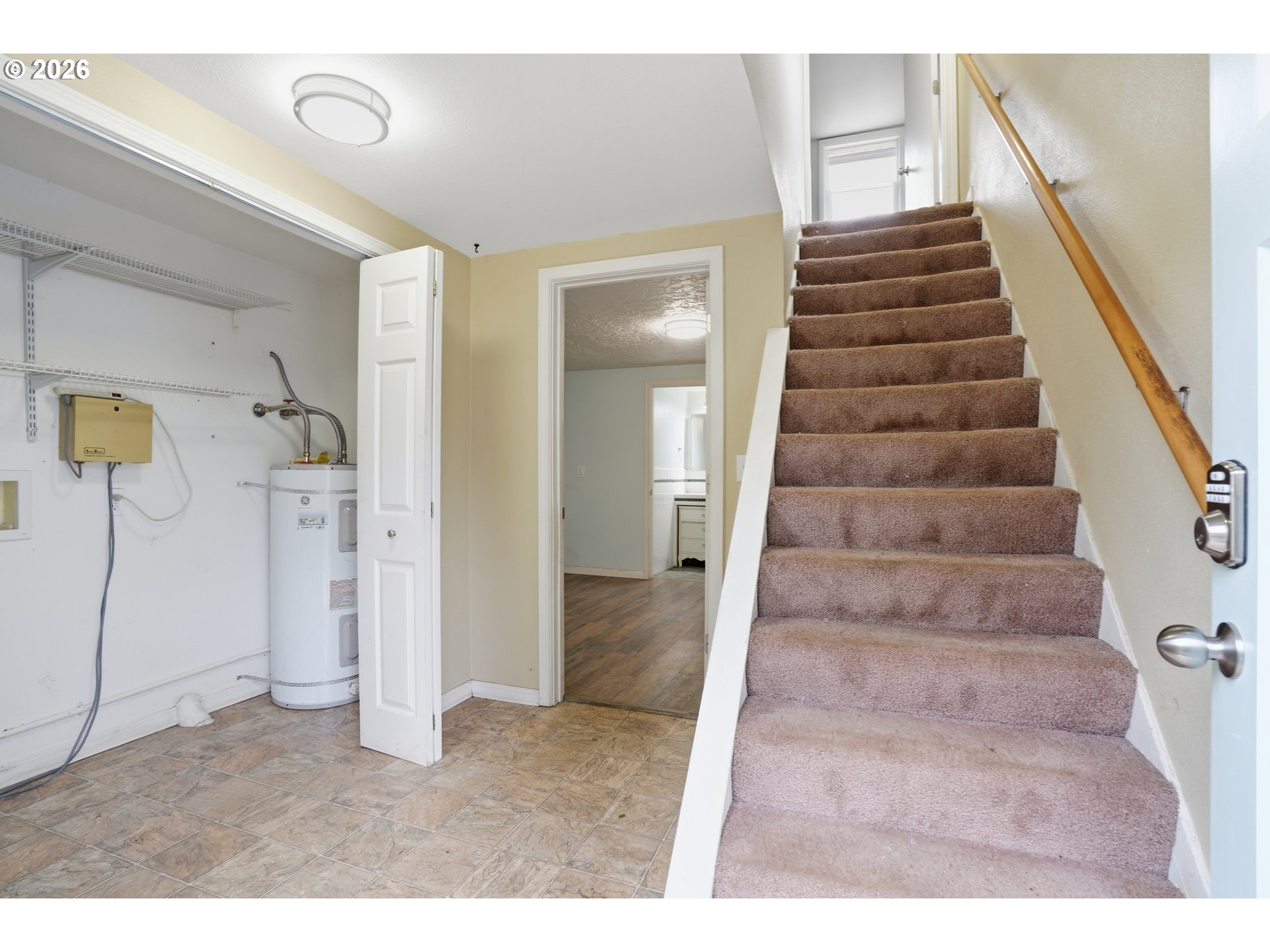 40 Southeast 133rd Avenue, Unit B Portland, OR 97233 - Photo 16 of 24 a view of an entryway with wooden floor