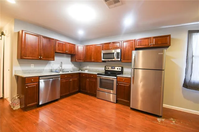 $1,100 | 1740 Louisa Street, New Orleans, LA 70117