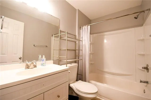 $1,100 | 1740 Louisa Street, New Orleans, LA 70117